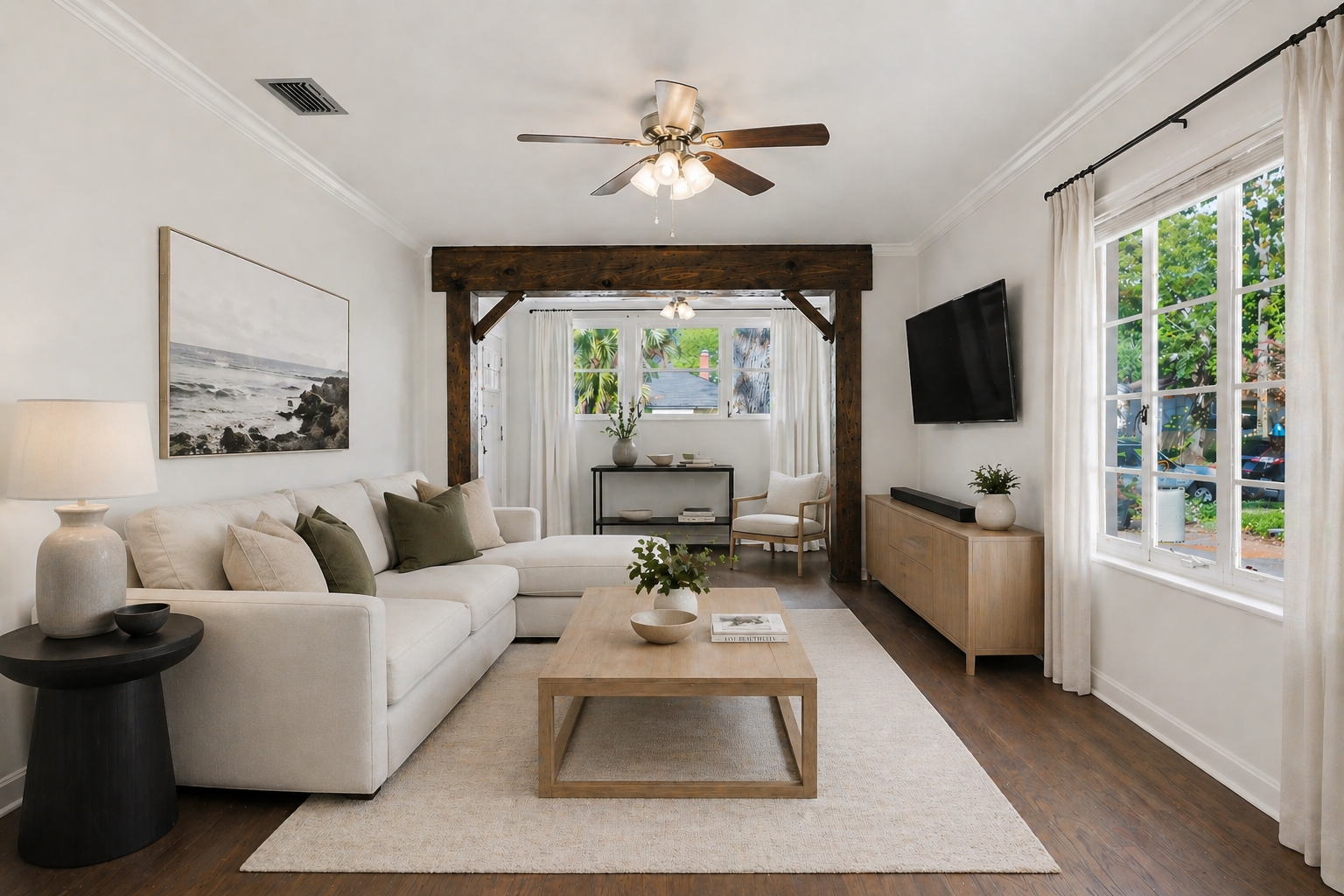 Minimalist virtual staging